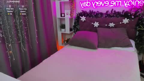 Kate online show from December 24, 7:06 am