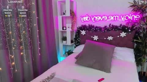 Kate online show from January 5, 5:09 am