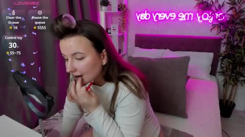 Kate online show from February 19, 6:44 am