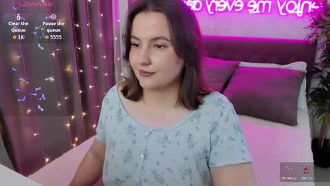 Kate online show from December 4, 6:44 am