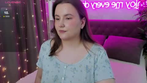 Kate online show from June 18, 9:14 am