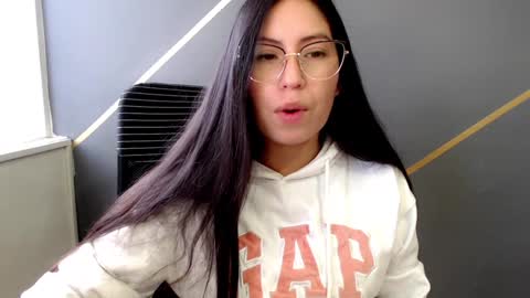 Snapshot of katybelladonna chatting on December 19, 12:12 pm KATY online show from December 19, 12:12 pm