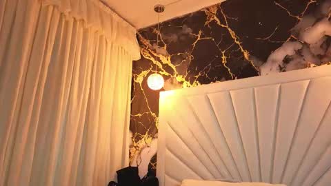 katy  online show from February 27, 11:43 am