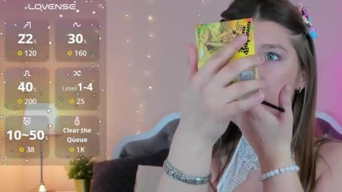 katymeaw online show from February 5, 1:43 am