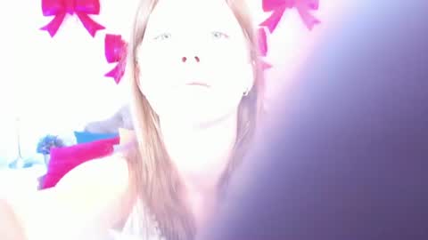katymeaw online show from June 16, 1:30 am