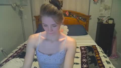 Snapshot of katynowhere chatting on January 18, 1:19 am Katy online show from January 18, 1:19 am