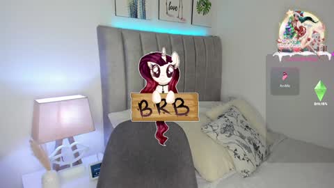 Snapshot of katysmiith26 chatting on December 7, 3:47 am Katherine online show from December 7, 3:47 am