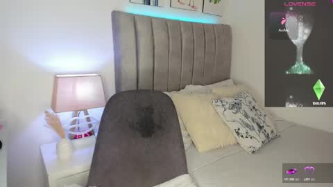 Snapshot of katysmiith26 chatting on January 12, 6:05 pm Katherine online show from January 12, 6:05 pm