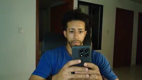 Kauri Lop online show from December 2, 3:47 am