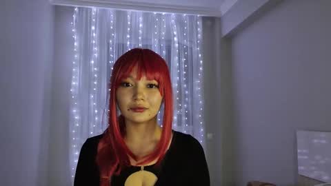 Nana online show from February 25, 7:45 pm