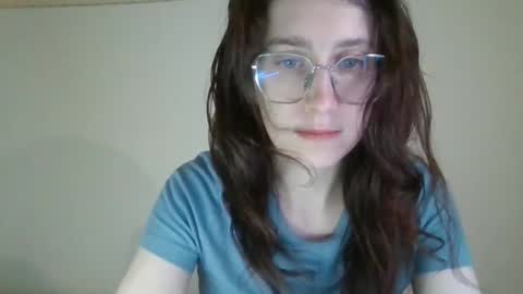 kawaii snowflake online show from February 19, 9:00 pm