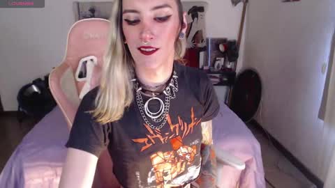 Snapshot of kawaimisfit chatting on October 28, 9:06 pm luna online show from October 28, 9:06 pm