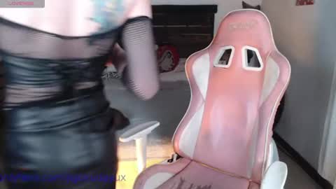 luna   online show from July 13, 12:46 am