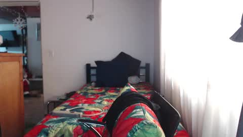  Khawit  online show from January 7, 1:46 pm