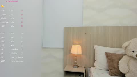   online show from October 29, 11:23 am