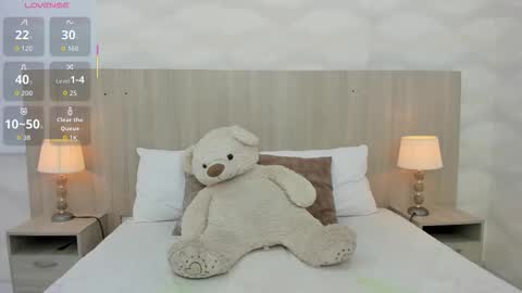   online show from November 28, 11:24 am