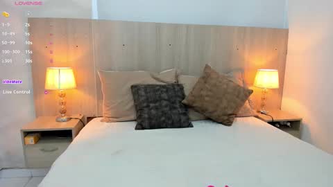   online show from March 8, 11:25 am