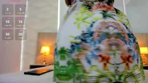   online show from June 6, 11:37 am