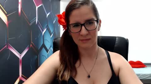 KayaLips online show from December 18, 3:11 pm