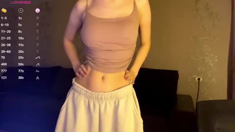 Amia online show from July 18, 7:50 pm