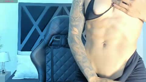 Snapshot of kayla_batista01 chatting on June 21, 12:13 am KAYLA BATISTA online show from June 21, 12:13 am