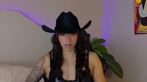 Snapshot of kayla_batista01 chatting on June 25, 12:32 am KAYLA BATISTA online show from June 25, 12:32 am