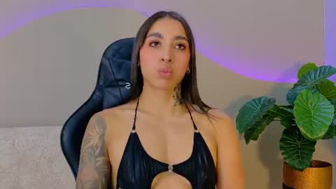 Snapshot of kayla_batista01 chatting on June 26, 8:46 pm KAYLA BATISTA online show from June 26, 8:46 pm