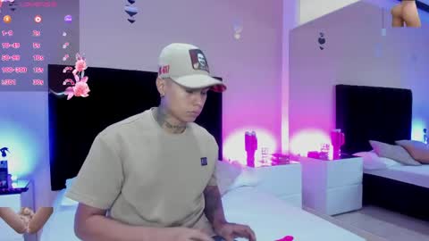 Snapshot of kaylaa_sex chatting on April 13, 12:43 pm kaylaa_sex online show from April 13, 12:43 pm