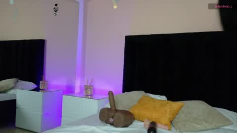 Snapshot of kaylaa_sex chatting on June 4, 12:11 pm kaylaa_sex online show from June 4, 12:11 pm