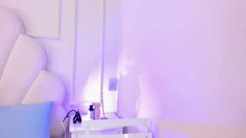Snapshot of kaylachannell chatting on March 14, 4:29 am kaylachannell online show from March 14, 4:29 am