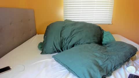 Kayla Cruise online show from September 25, 3:49 pm