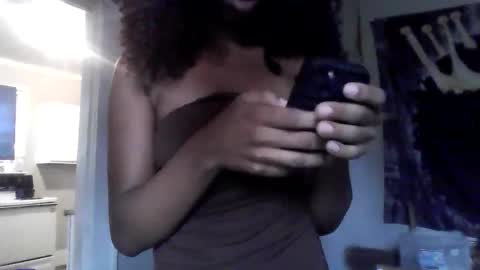 Snapshot of kaylag_rain chatting on October 30, 12:50 pm kaylag_rain online show from October 30, 12:50 pm