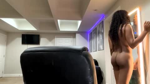 Snapshot of kaylagalaore chatting on March 4, 3:40 pm kaylagalaore online show from March 4, 3:40 pm