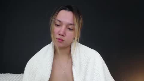 Kayla Hosk online show from January 24, 7:51 am