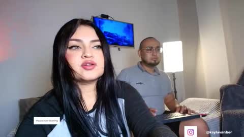 Snapshot of kaylavanber_ chatting on November 30, 7:18 pm KAYLA Damian online show from November 30, 7:18 pm