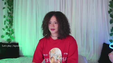 Snapshot of kayle__11 chatting on May 27, 12:40 am INSTAGRAM AND TW 11kayle online show from May 27, 12:40 am