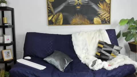 Snapshot of kayle_love_hot chatting on October 7, 9:45 pm Kayle online show from October 7, 9:45 pm