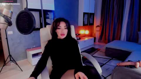 Snapshot of kaylee____77 chatting on February 8, 5:18 pm kaylee online show from February 8, 5:18 pm