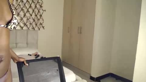 Kaylee online show from October 2, 1:40 pm