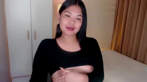 Y O U R        F U T U R E       K A Y L E E  online show from January 13, 10:45 pm