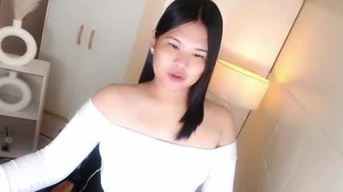 Y O U R        F U T U R E       K A Y L E E  online show from February 25, 5:33 pm