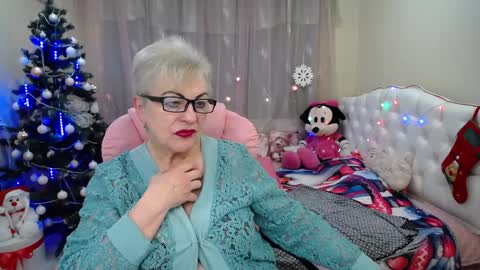 kaylesmoll online show from December 25, 10:16 pm