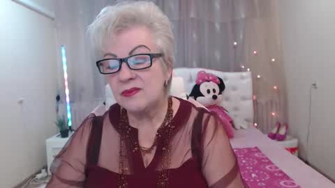 kaylesmoll online show from September 16, 6:53 pm