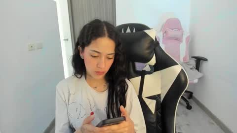 kaylie online show from January 10, 1:35 pm