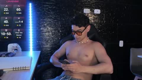 Snapshot of kayn_kalo chatting on April 6, 8:54 pm Kayn online show from April 6, 8:54 pm