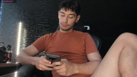 Snapshot of kayn_kalo chatting on April 16, 5:25 pm Kayn online show from April 16, 5:25 pm