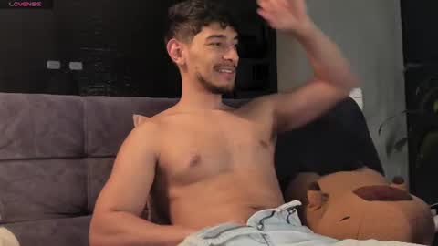 Kayn online show from July 18, 8:56 pm