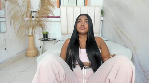 Snapshot of kayna_gomez chatting on December 23, 7:41 pm Kayna online show from December 23, 7:41 pm