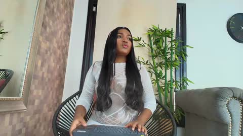 Snapshot of kayna_gomez chatting on January 9, 4:17 pm Kayna online show from January 9, 4:17 pm