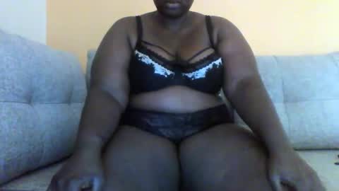 kayrabunnie online show from September 15, 11:43 am